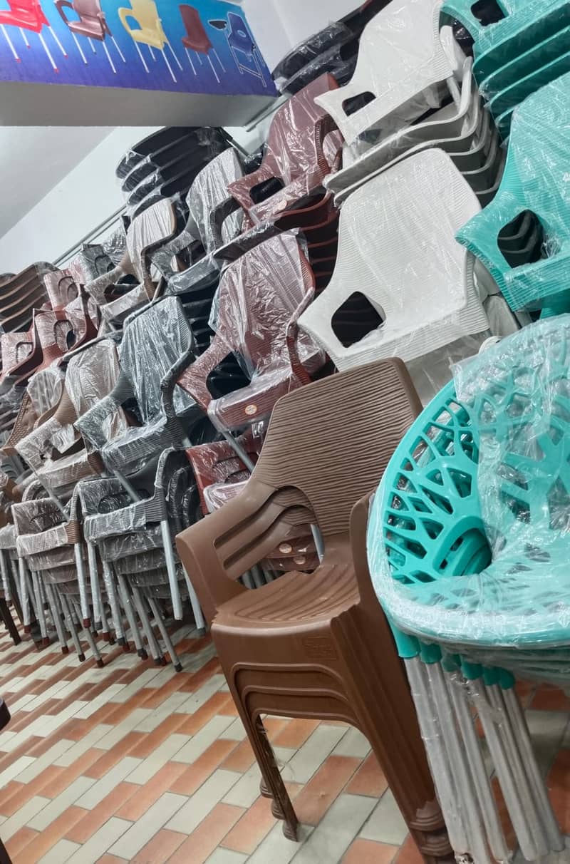Pure plastic chairs/Tree Chair / Beautifully Chair / home Decor chair ...