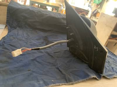 Left side mirror toyota yaris pak