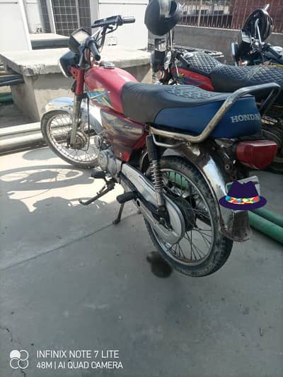 Honda CD70 for sale 2002 model documents clear hai