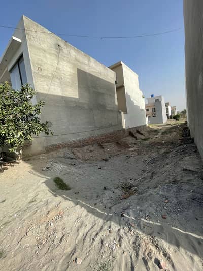 Looking For A Prime Location Residential Plot In Park View City - Executive Block Lahore