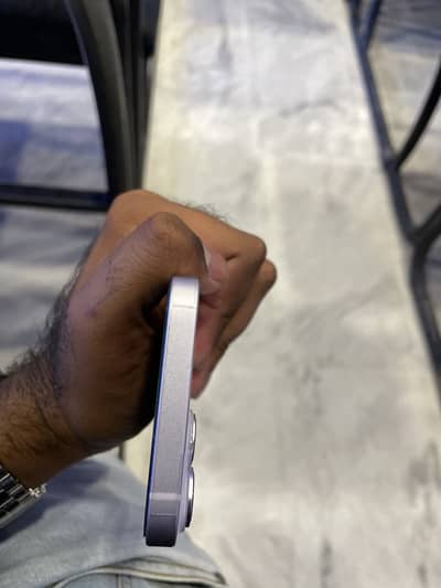 Iphone 14 Jv 128 gb with complete box