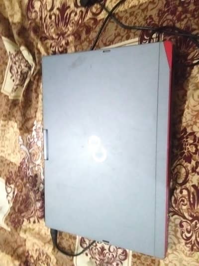 Fujitsu laptop all okay touch lcd with pan