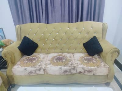 6 SITTER SOFA BRAND NEW CONDITION 10/9.5