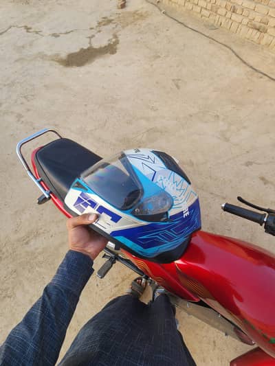 helmint hai bht acha 10 by, 10 location talagang