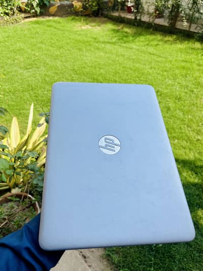 Hp elite book 840 G4 i5 generation 7.