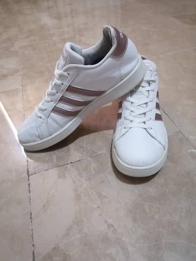Adidas sneakers 