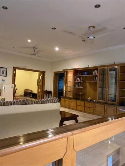 Investor Alert F8 950 Syd Beautiful Build House 5bed Drawing and dining TV Lounge Kitchen with Sqtr Front Open Corner Best Location Near to Markaz and Near to Park