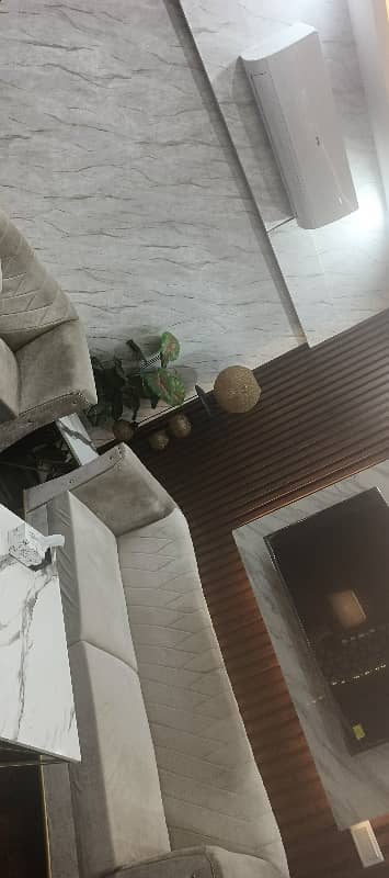 VIP LAVISH FURNISHED FOR RENT WITH LIFT 2 WASHROOM FRONT ENTRANCE WITH EXECUTIVE CHAMBER MEETING ROOM 1000 SQFT PAIR EACH OFFICE 210K FINAL