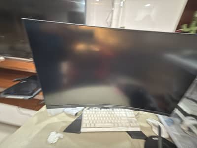 Gigabyte G32QC curved 32 inch monitor