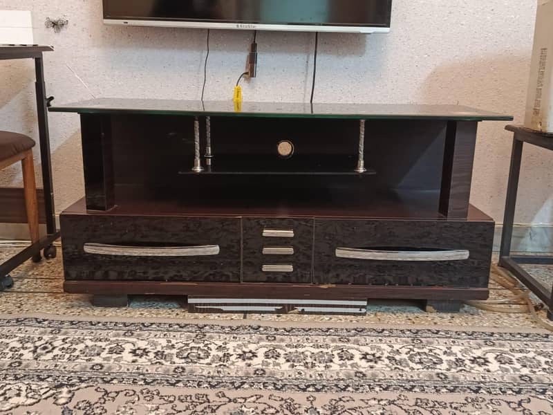 TV Console 2