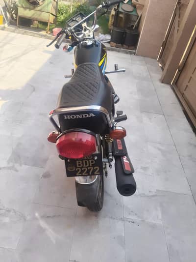 125 Honda black