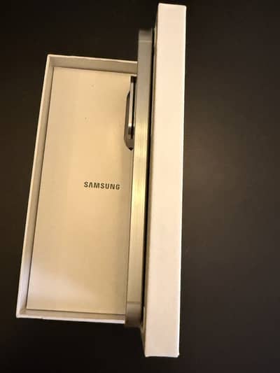 Samsung Galaxy A56 5G – PTA Approved – Like New – Box Pack