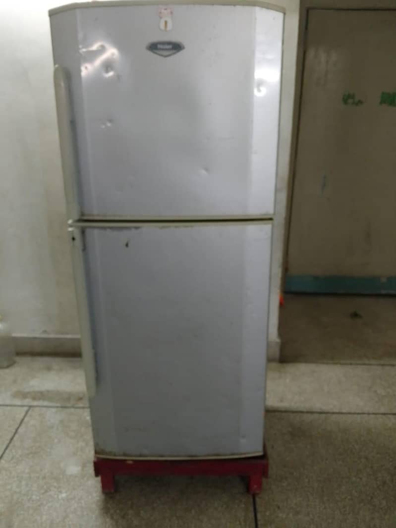 بہت اچھا فرج ہے اچھا ورکنگ میں ہےارمی پرسن ھوں پوسٹٹینگ ہو گی ہے ارجنٹ 4