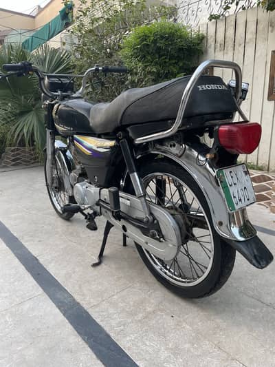 Honda CD70 2015 model