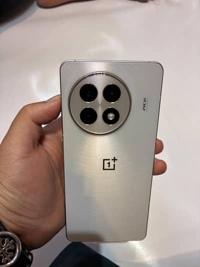 OnePlus 13r ace 5