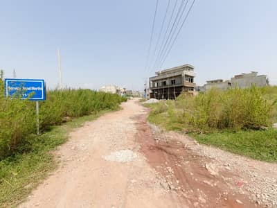 Get An Attractive Residential Plot In Islamabad Under Rs. 14000000