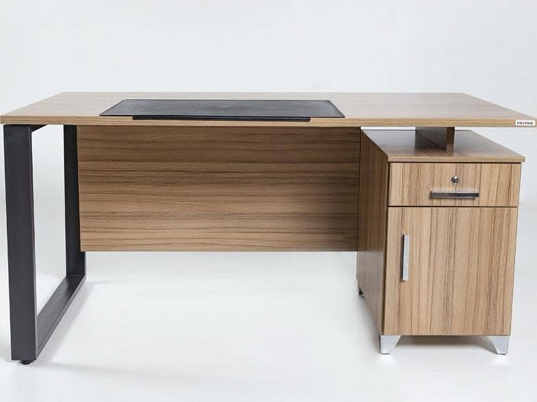 Executive Office Table 17