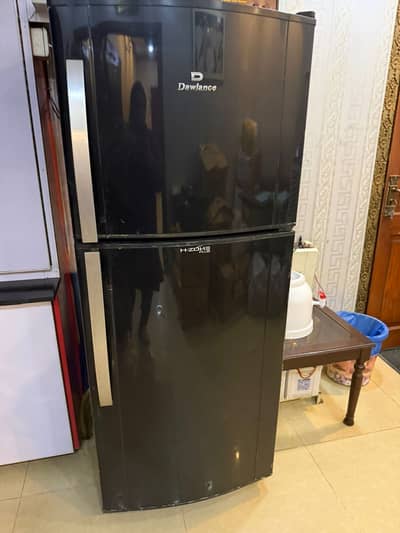 Dawlance Medium Size Refrigerator / Fridge  – Excellent Condition