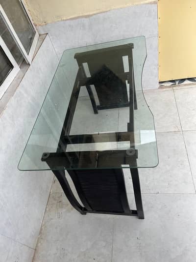 dining table for on reasonable price