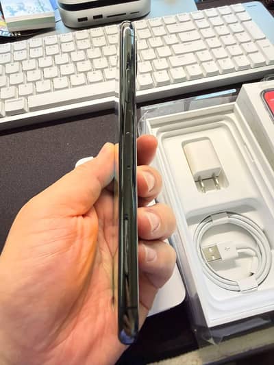 iphone x 256 GB my WhatsApp number 03 25 022 67 56