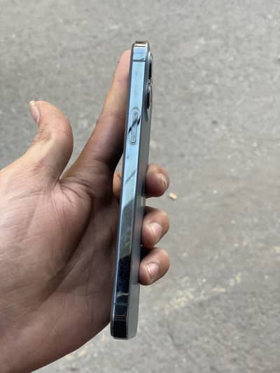 12 pro max 128 gb sim locked