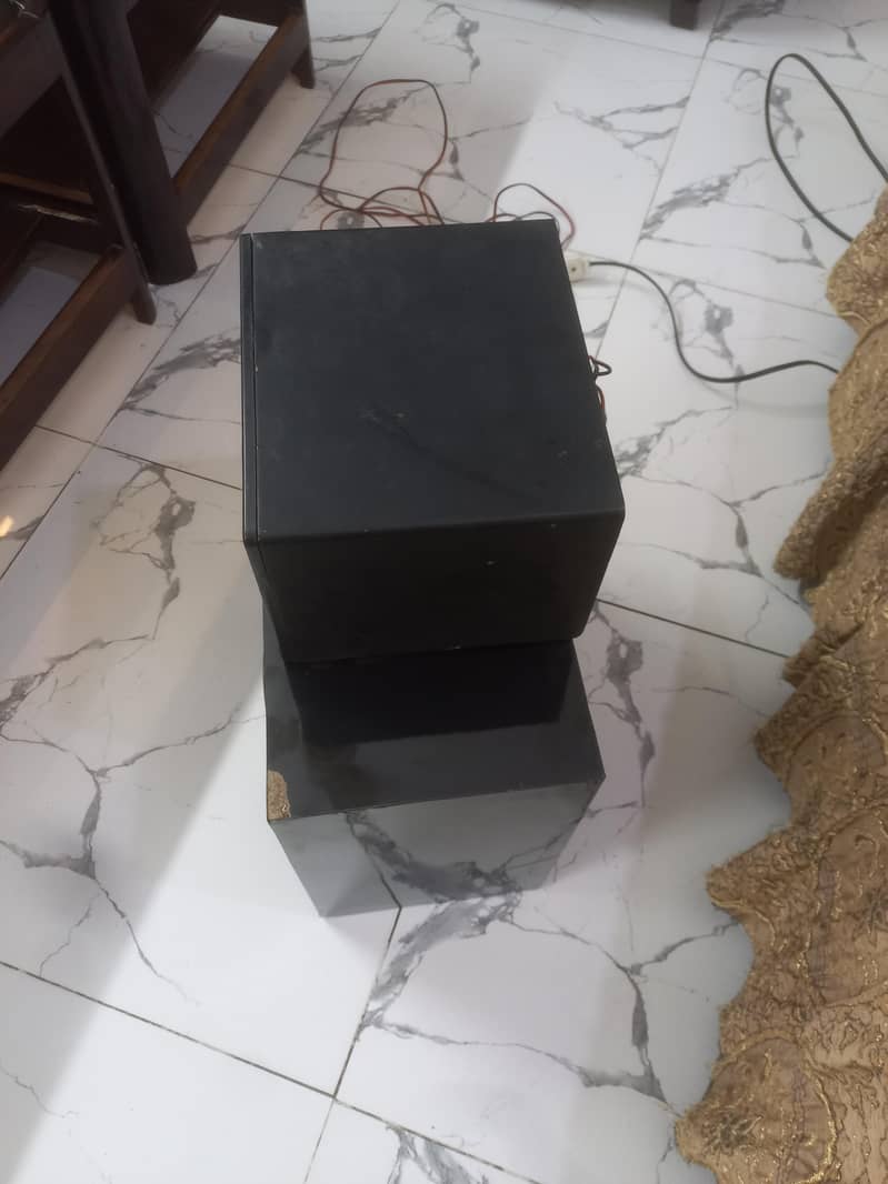 Bluetooth speaker WhatsApp 4