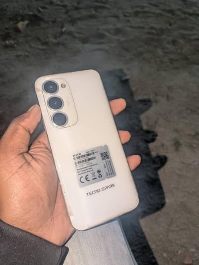 Tecno spark 40 pro plus