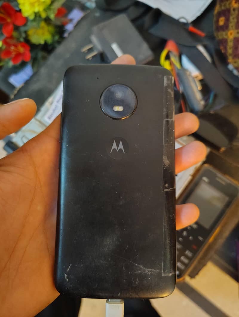 moto e4 1