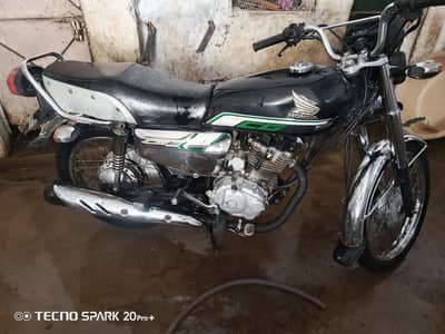 Honda CG 125 special addition 16 serial 24 me b aya Hyderabad number h