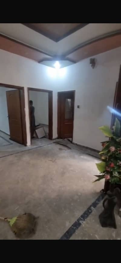 4 merla half double story house for rent