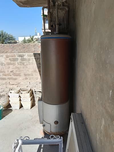 EVERHOT GEYSER USED in Working 100%