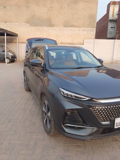 Oshan X7 Future sense 2025 7 seater