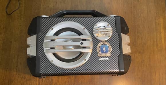 GEEPAS GMS-8562.10/10. Bluetooth rechargable speaker . came from uk