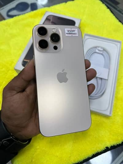 iphone 16 pro max pata appround 256GB 10/10 WhatsApp 03024439896