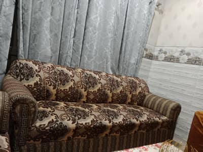 3+3+1 Sofa with Table | Neat & Clean | Home Used