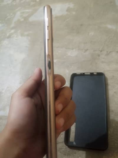 Used but like new condition Samsung Galaxy S7