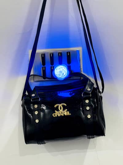 Stylish Black New Ladies Shoulder Bag  – Never Used