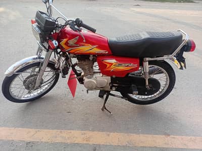 Good condition motorcycle for sale in gujrat