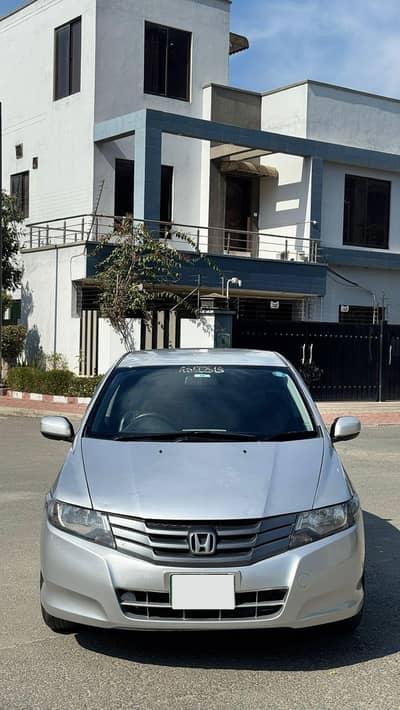 Honda city out class condition 2010 model