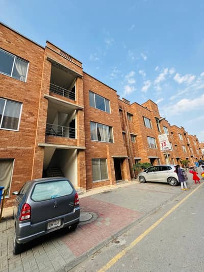 D block fast floor awami villa available for rent 30k final rent