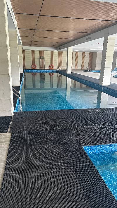 Luxury 3-Bed Apartment with Stunning Golf Course View for Rent