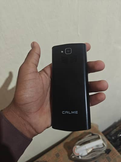 calme 4G platinum with box and charger