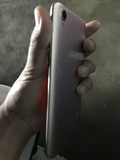Vivo 1908 with box