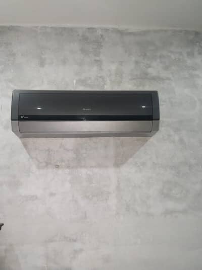 Gree Ac DC inverter  GS-18CITH12G1