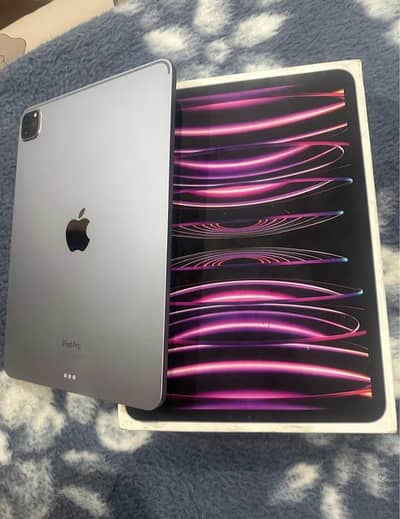 Apple iPad Pro M2 Complete box