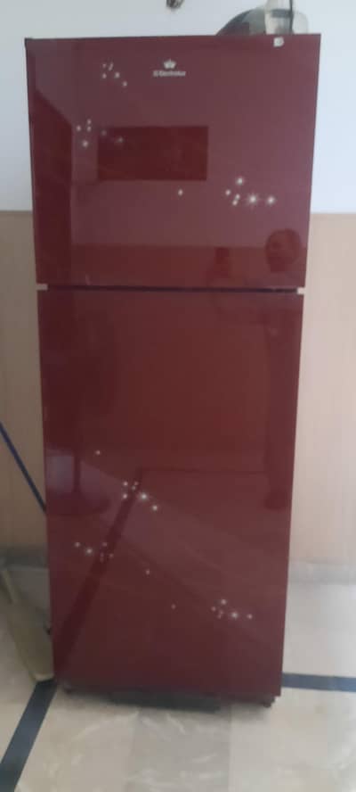 18 cube feet refrigerator