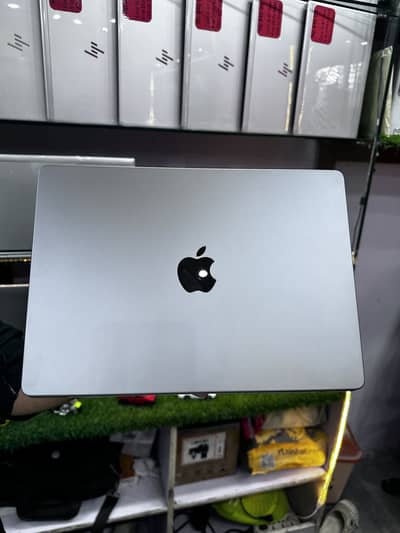 MacBook Pro (14-inch, 2021)