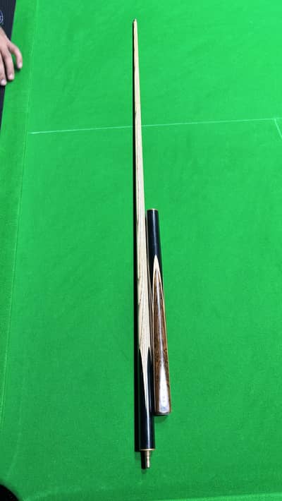 SLP Professional 2-Piece Snooker Cue – Rotating Lock