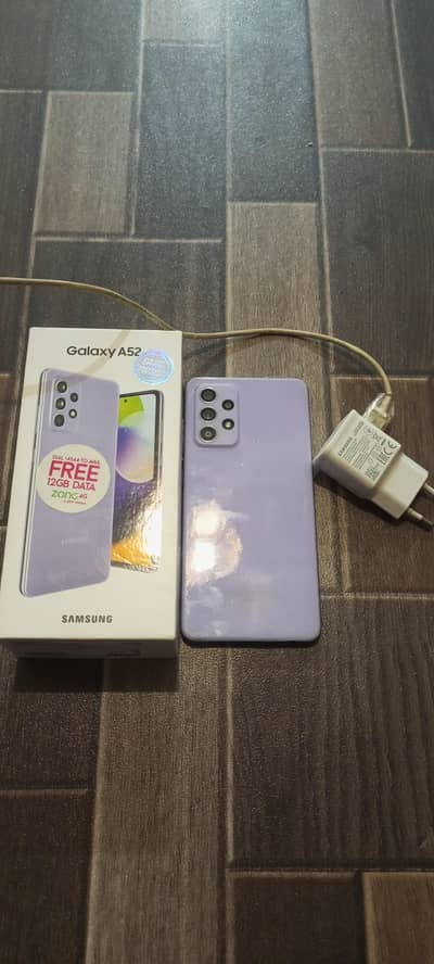Samsung A52 8/128 with complete box