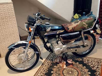 Honda CG 125 2025 self start chrome edition